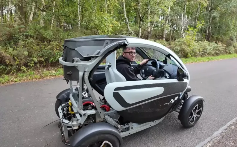 قلب نابض من عالم الدراجات النارية الكهربائية