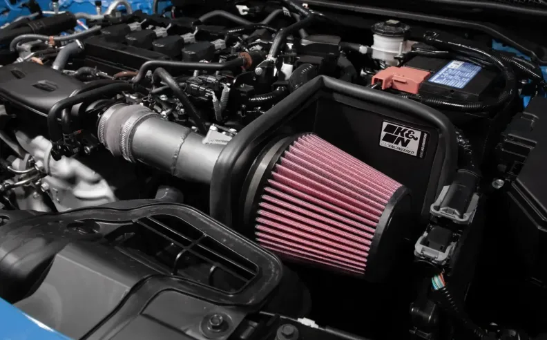 تنظيف الثروتل أو بوابة الهواء: علاج تذبذب المحرك