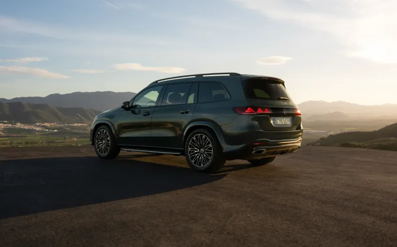 حضور مهيب: هيبة الإس كلاس بتصميم رياضي