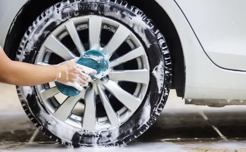 القاعدة الذهبية: ابدأ بالعجلات والإطارات