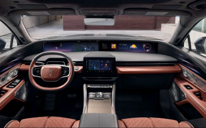 Lincoln Nautilus Hybrid Blends Luxury and Efficiency