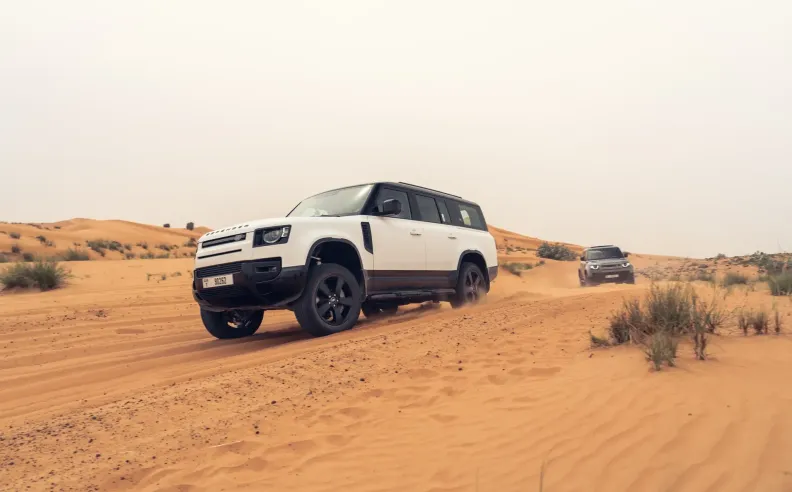 الفرق بين ديفندر 130 وديفندر 110