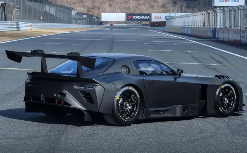 زئير ميكانيكي: تويوتا GR GT3 تشعل الحلبات بمحرك V8 التوربيني