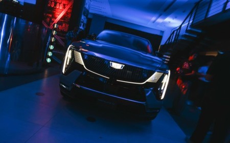 كاديلاك تُطلق مفهوم Cadillac Block Party لأول مرة في مصر وتحوّل صالة عرضها الرئيسية إلى أحدث وجهة ثقافية في القاهرة