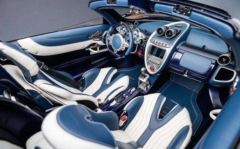 The Artistic Vision Behind Pagani Huayra 70 Derecho