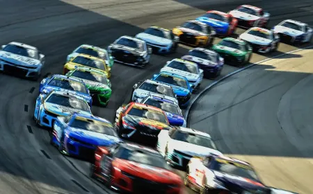 ما هو المعنى الحقيقي للاختصار العريق NASCAR؟ وما هي القصة التاريخية وراء تأسيسه؟
