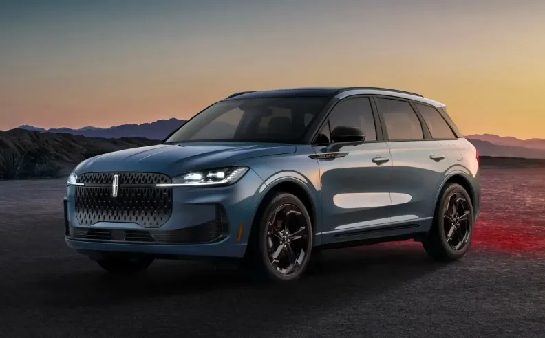 2027 Lincoln Corsair Hybrid Returns With 305 HP and Standard AWD