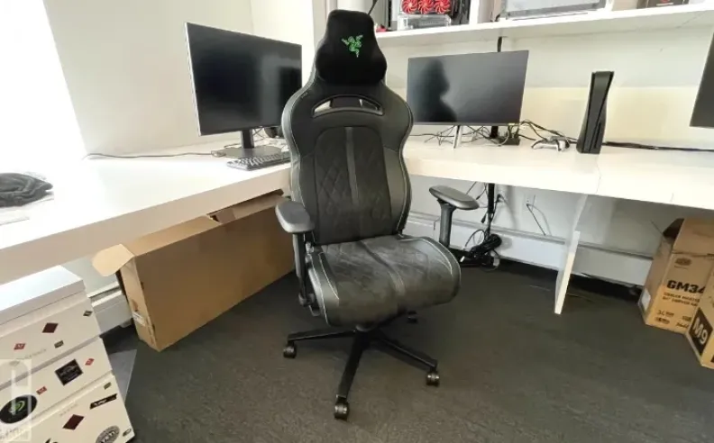 افضل مقاعد الالعاب الالكترونية: Razer Enki