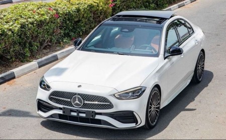 شركة الإمارات للسيارات تحتفي بشهر المرأة الإماراتية من خلال تجربة قيادة حصرية من Mercedes-AMG