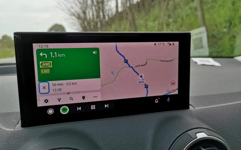 بيانات السيارات العائمة Floating Car Data والهواتف الذكية