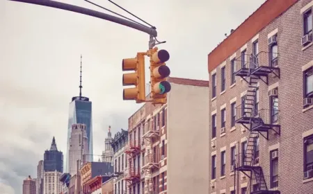 Why Are Traffic Lights Red, Yellow and Green? The Science and History Behind the Colors