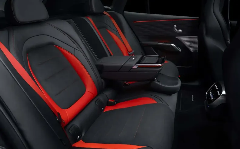 Sporty Exterior and Digital Luxury Interior