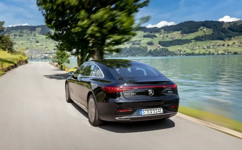 فئات مرسيدس EQS