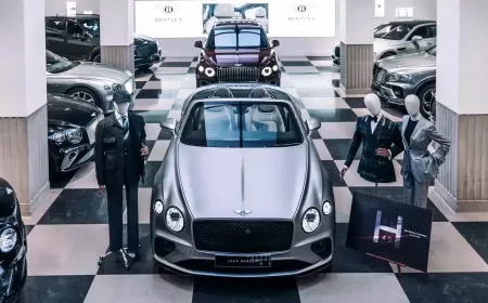Bentley Bentayga And Continental GTC Huntsman Edition Debut Looking Chic: Buyers Get a Made-to-Measure Jacket from Huntsman
