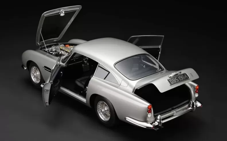 The Aston Martin DB5 Vantage Amalgam model