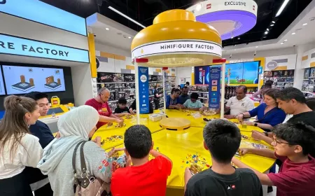 تحتفل متاجر ليغو المعتمدة باليوم العالمي للعب في 10 أغسطس بإطلاق نادي المعجبين للبالغين