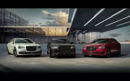 Chrysler Reintroduces the Iconic Chrysler 300S