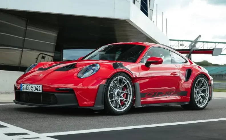 بورشه 911 GT3 RS