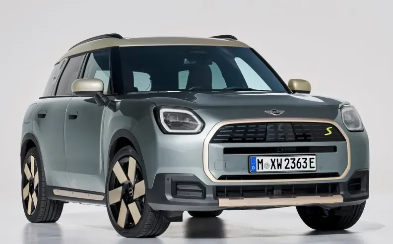 سيارة MINI Countryman الجديدة: كهربائية بالكامل ومغامِرة