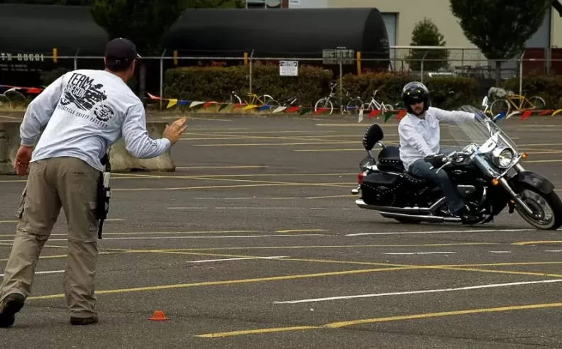 Traffic laws for motorcycles in Saudi Arabia