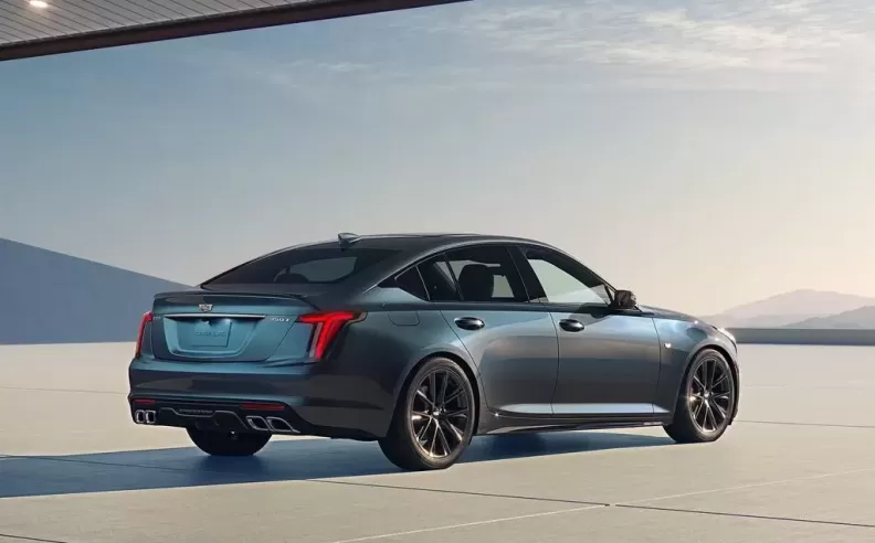 CT5 driving experience 