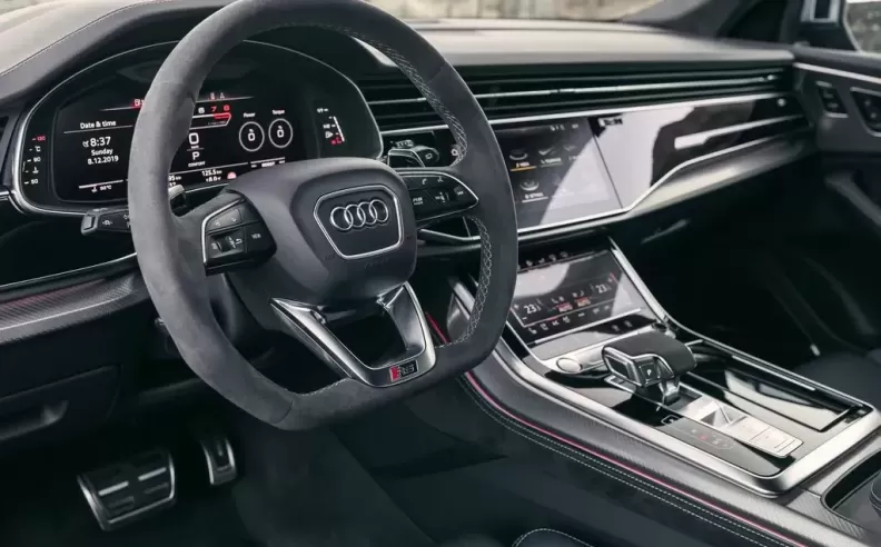 Interior Luxury and Technology