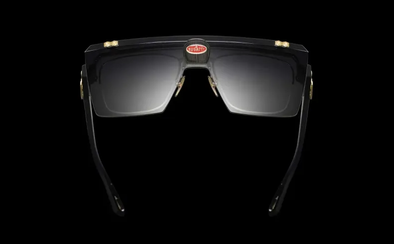 تصميم الشبك الأمامي الشهير لبوجاتي على شكل حدوة الحصان