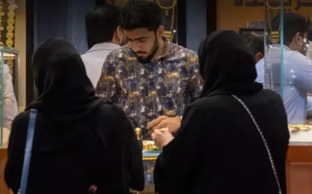 معرض المجوهرات والساعات في أبوظبي يستعد للترحيب بأكثر من 110 عارضاً في نسخته الثلاثين وسط نمو متزايد للصناعة المحلية