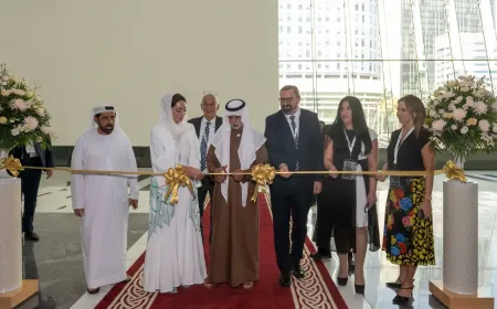 معالي الشيخ نهيان بن مبارك آل نهيان يفتتح النسخة الثلاثين من معرض المجوهرات والساعات 2023 في أبوظبي