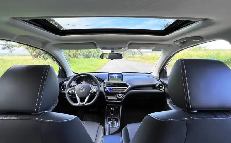 المقصورة الداخلية لشانجان السفن 2024: تجربة قيادة مريحة