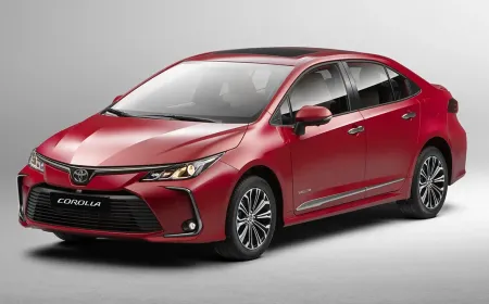 تويوتا كورولا 2024: المواصفات والأسعار في صالات عبداللطيف جميل بالسعودية