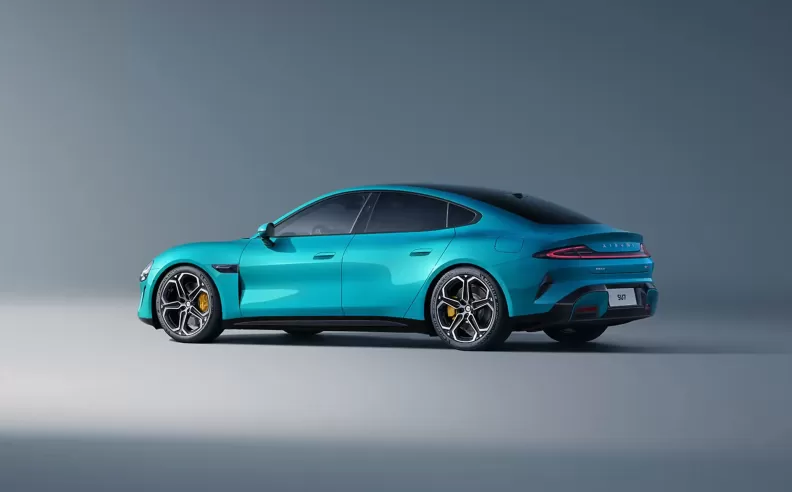 Xiaomi SU7: A Full-Size High-Performance Eco-Technology Sedan