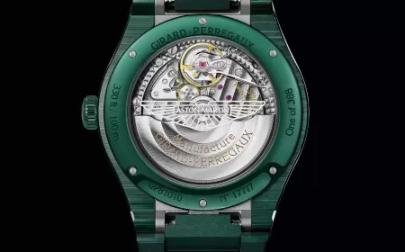 Introducing the Girard-Perregaux Laureato Green Ceramic  Aston Martin Edition