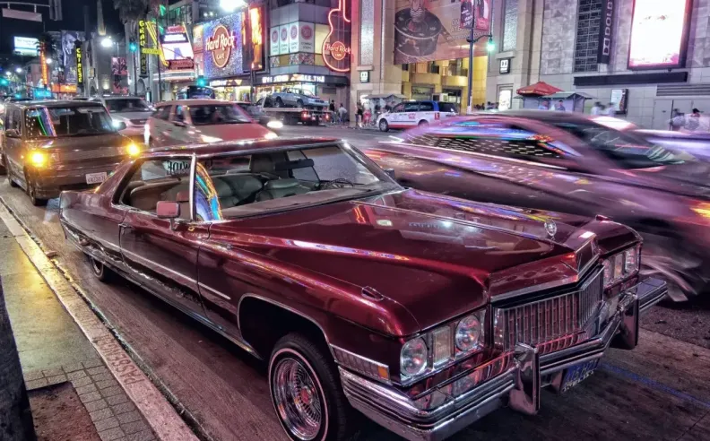 هيا بنا نلعب في كاليفورنيا: جنة المغامرات والفرح تنتظرك