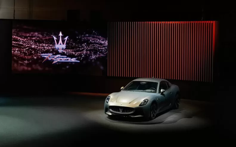 FUORISERIE|FOLGORE COLORS & MATERIALS 