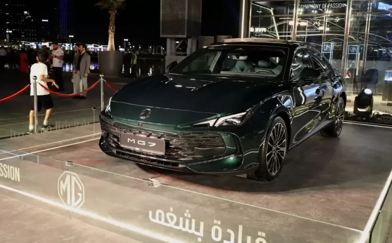 A Premium Large Sedan That Redefines Elegance and Performance