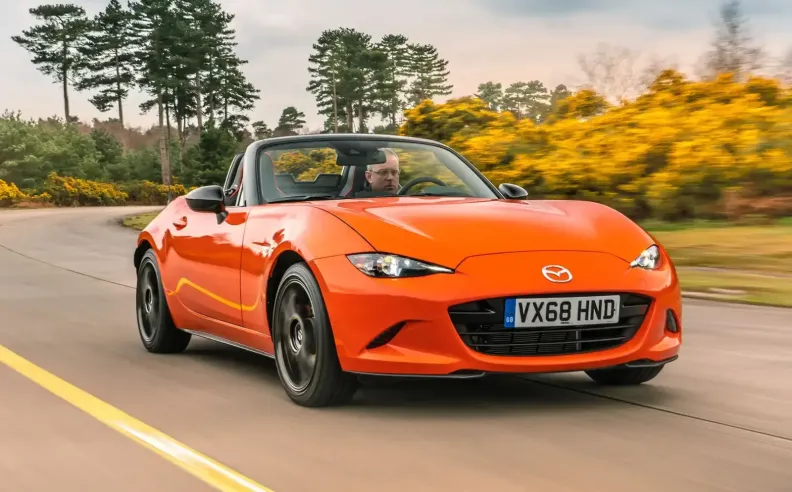 إصدار الذكرى الخامسة والثلاثين من مازدا مياتا MX-5