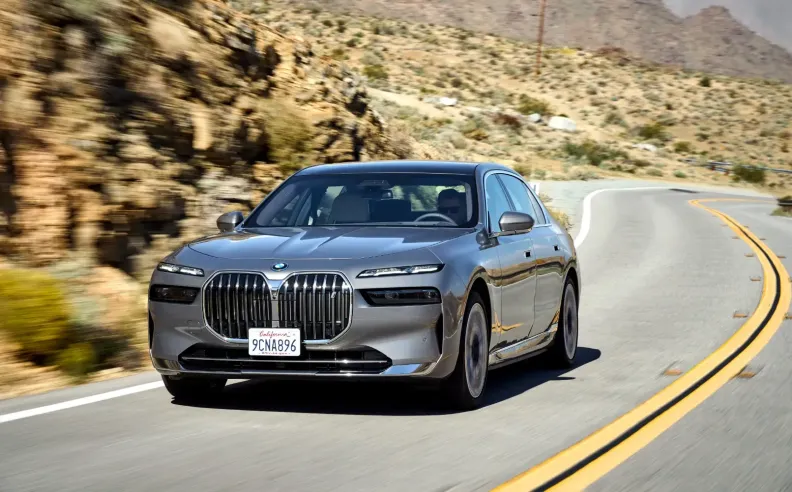 أسعار سيارات بي ام دبليو في السعودية والإمارات؟