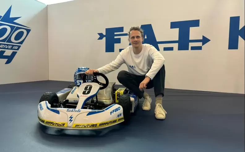 Electric karts, outdoor tracks
