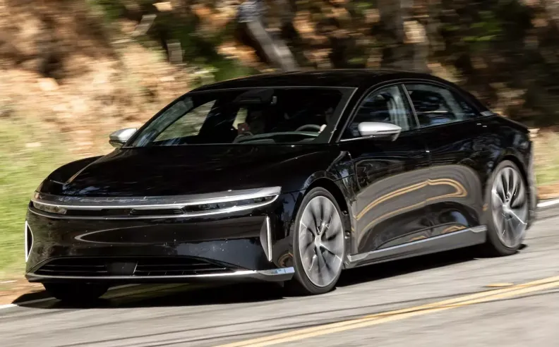 الفجوة بين الفخامة والشعبية