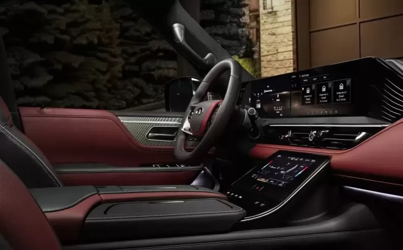 Seamless Connectivity, Premium Sound, and Advanced Safety in the 2025 Infiniti QX80