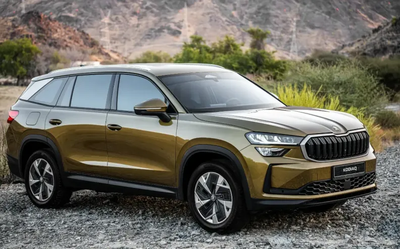 تصميم خارجي عصري مع لمسات رياضية