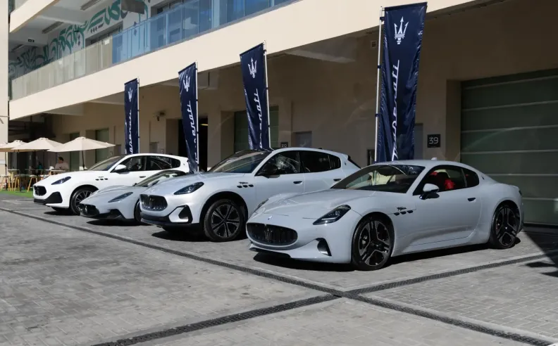 إرث السباقات الإيطالي يلتقي براحة سيارات GT الفاخرة