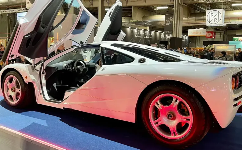 عرض للنوادر الاستثنائية