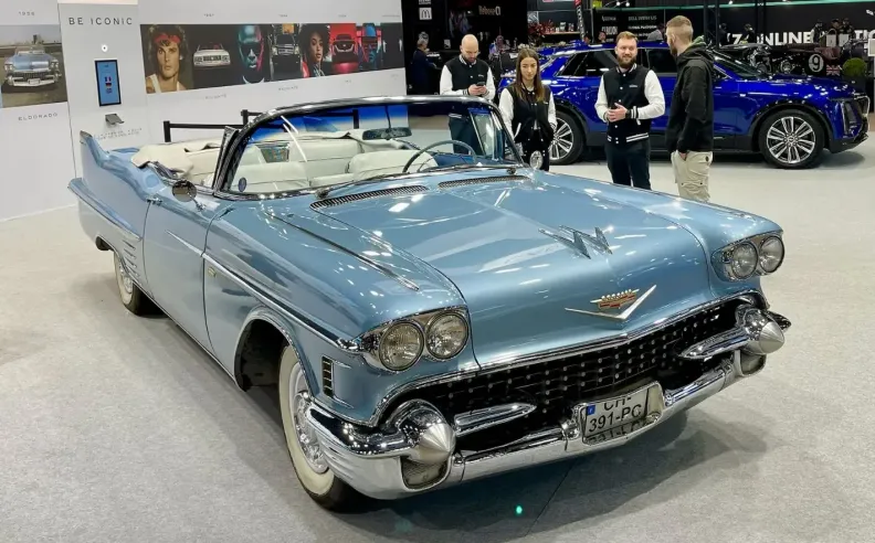 الاحتفال بالإرث الأيقوني