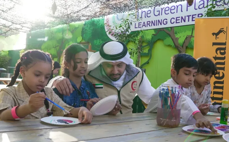 خوض تجربة تفاعلية في أجواء شبيهة بالغابات الاستوائية داخل القبّة الحيوية الرائعة