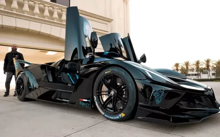 بوجاتي بوليد: إطارات بسعر 8000 دولار لعمر 60 كيلومتر فقط!