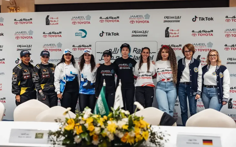 رحلة استثنائية تجمع نساء العالم في مغامرة صحراوية عبر السعودية والاردن