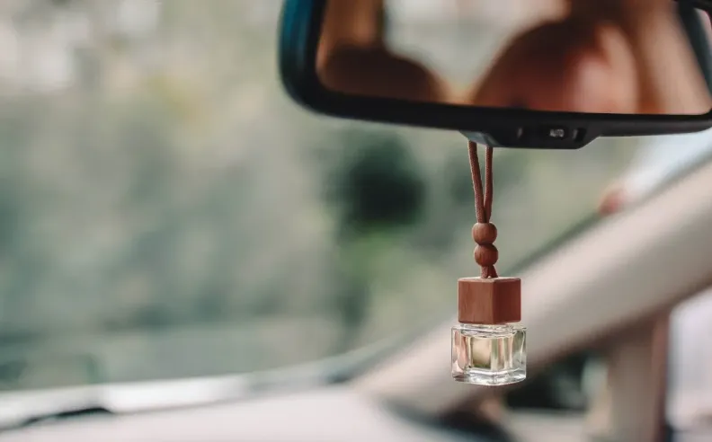  منفضة السجائر ومعطرات الجو