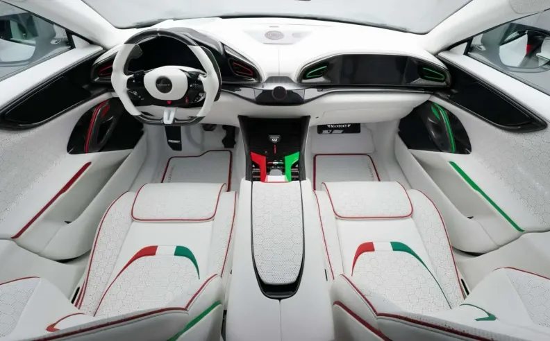 طلاء ثلاثي الألوان من الداخل والخارج